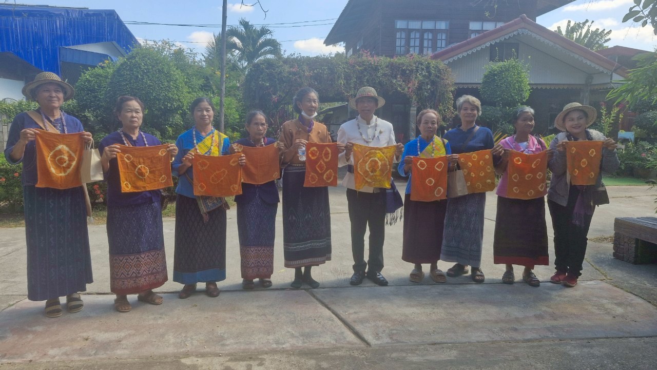 @ พช.คำชะอี จังหวัดมุกดาหาร ยกระดับการท่องเที่ยวชุมชนผ่านการทดสอบโปรแกรมท่องเที่ยวเชิงสร้างสรรค์ (CHAMP) ด้วยผลิตภัณฑ์เด่น (Signature Product) ภายใต้แนวคิด    C – Creative: สร้างสรรค์กิจกรรมที่แตกต่างและมีเอกลักษณ์  H – Hands-on: นักท่องเที่ยวได้ลงมือทำจริง  A – Authentic: สัมผัสวิถีชีวิตและวัฒนธรรมแท้ของชุมชน  M – Meaningful: เกิดคุณค่า ความเข้าใจ และความประทับใจ   P – Participatory: ชุมชนมีส่วนร่วมทุกขั้นตอน เพิ่มศักยภาพชุมชนในการจัดการท่องเที่ยวเชิงประสบการณ์