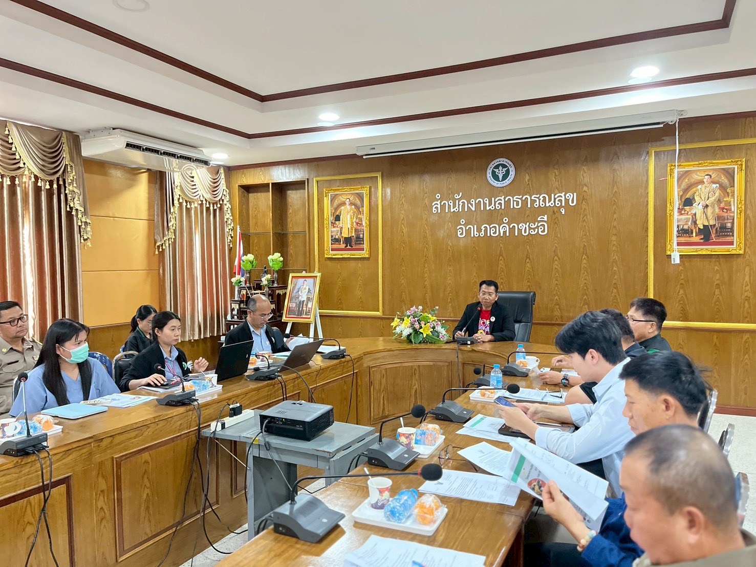 @ พช.คำชะอี จังหวัดมุกดาหาร "ร่วมประชุมตอบโต้ภาวะฉุกเฉินด้านสาธารณสุข (Emergency Operation Center) กรณีโรคพิษสุนัขบ้า"