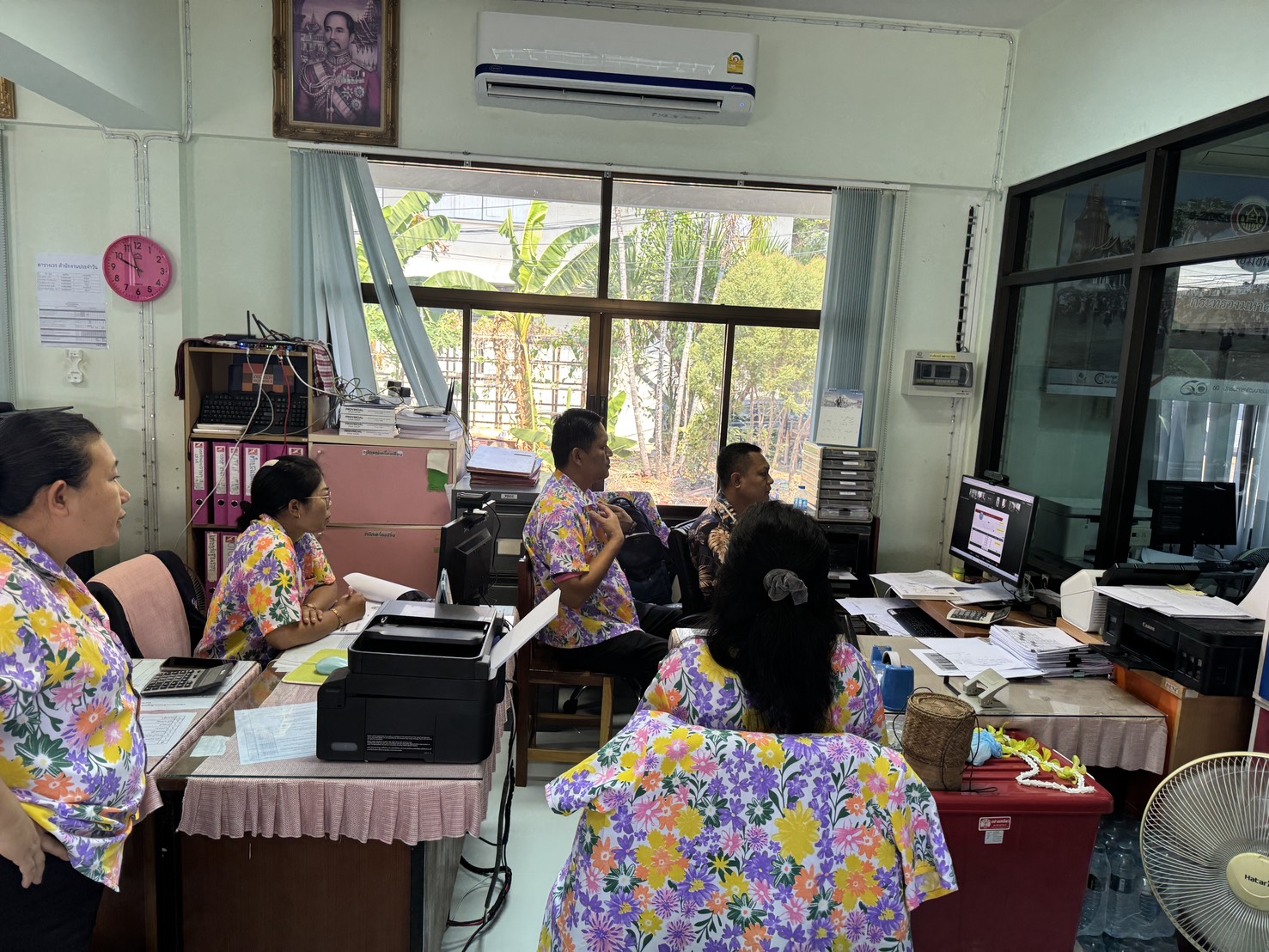 @ พช.คำชะอี จังหวัดมุกดาหาร ร่วมการประชุมการใช้งานระบบ TPMAP Logbook ผ่านระบบอิเล็กทรอนิกส์ (Cisco Webex Meeting) ลดความเหลื่อมล้ำทางสังคม ยกระดับคุณภาพชีวิตที่ดีให้กับประชาชนและสร้างความเข้มแข็งของชุมชน” ด้วยการให้ความสำคัญกับการแก้ไขปัญหาให้กับประชาชน “โดยเฉพาะกลุ่มเปราะบาง” ให้สามารถพึ่งพาตนเองได้อย่างยั่งยืน ทั้งการเข้าถึงสวัสดิการภาครัฐได้อย่างทั่วถึงและเท่าเทียม การส่งเสริมและสร้างอาชีพ การแก้ไขปัญหาที่อยู่อาศัย และการศึกษา