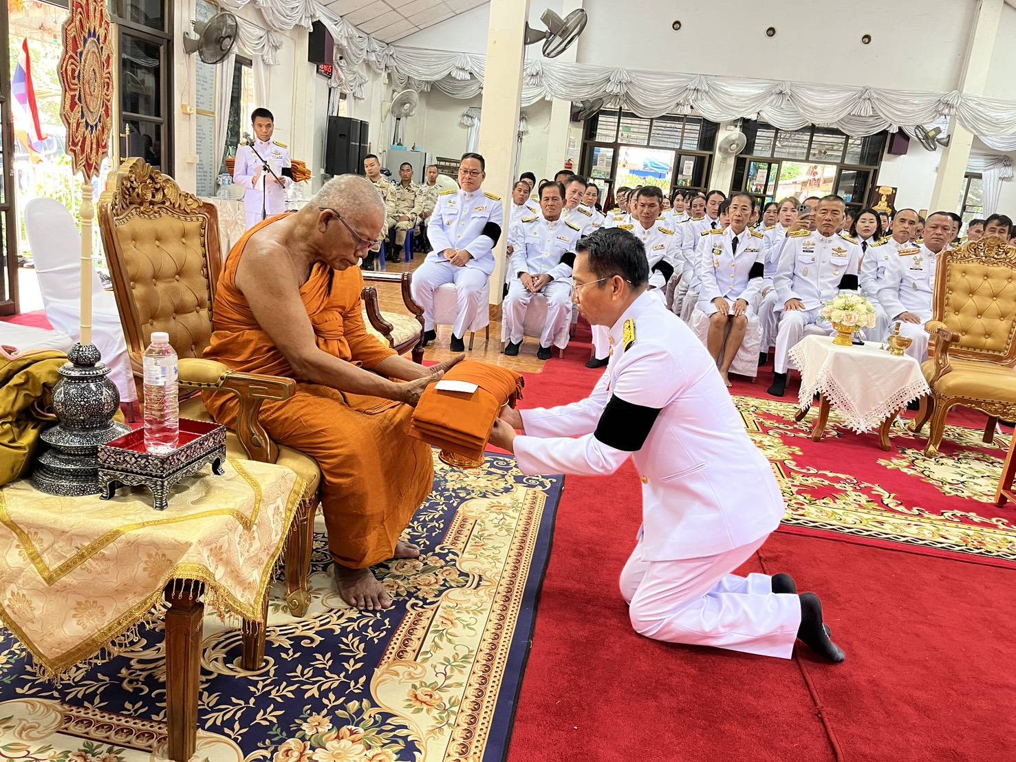 @ พช.คำชะอี จังหวัดมุกดาหาร “ร่วมพิธีบำเพ็ญกุศลทักษิณานุประทาน อุทิศถวายพระกุศล แด่สมเด็จพระเจ้าลูกเธอ เจ้าฟ้าพัชรกิติยาภา นเรนทิราเทพยวดี กรมหลวงราชสาริณีสิริพัชร มหาวัชรราชธิดา 