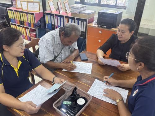 @ พช.คำชะอี จังหวัดมุกดาหาร “เร่งเชิญชวนผู้ผลิต ผู้ประกอบการ OTOP ลงทะเบียนเข้าร่วมโครงการ “คนละครึ่งพลัส” วันที่ 6 พฤศจิกายน 2568 มีผู้ผลิต ผู้ประกอบการ OTOP ลงทะเบียนเข้าร่วมโครงการ “คนละครึ่งพลัส” จำนวน 7 ราย